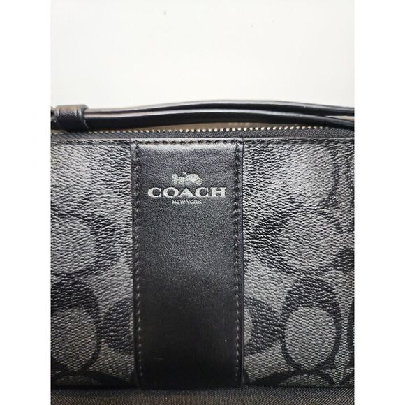 COACH CORNER ZIP WRISTLET (SILVER/BLACK SMOKE) - Picture 2 of 5